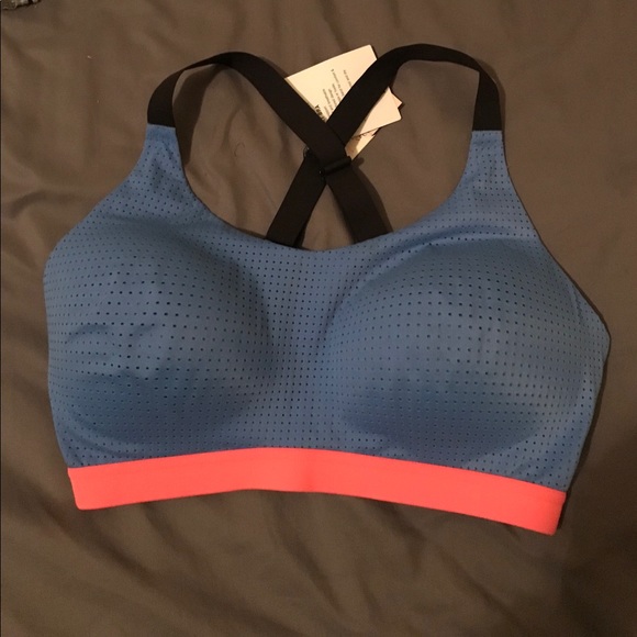 Victoria’s Secret Lightweight Sport Bra 34DD - Picture 1 of 3